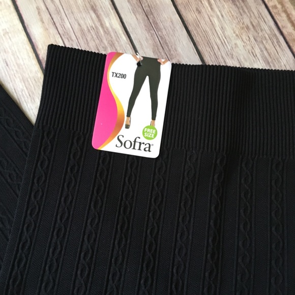 Black or hot pink textured leggings - Picture 4 of 6